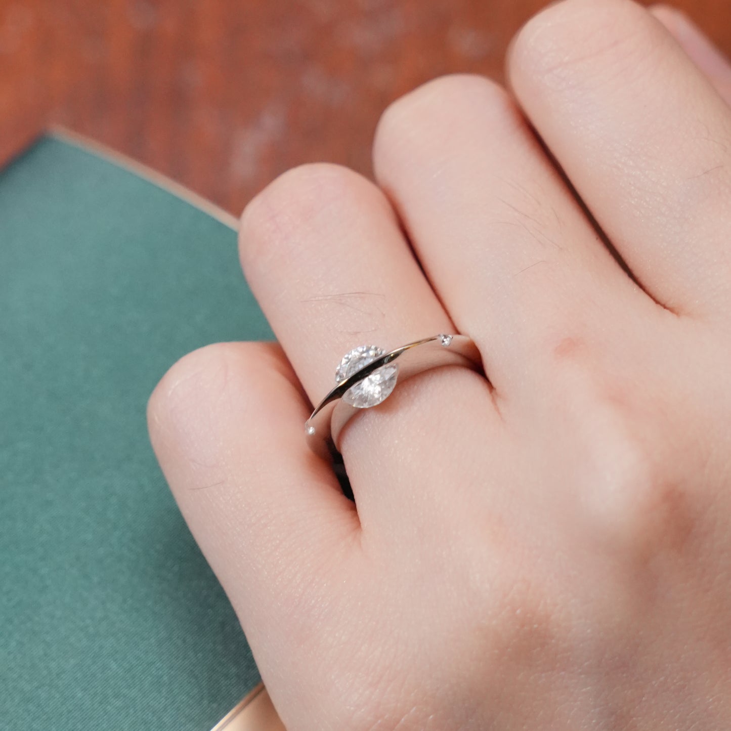 モアッサナイト石をあしらった回転惑星リング  – S925 - N001347